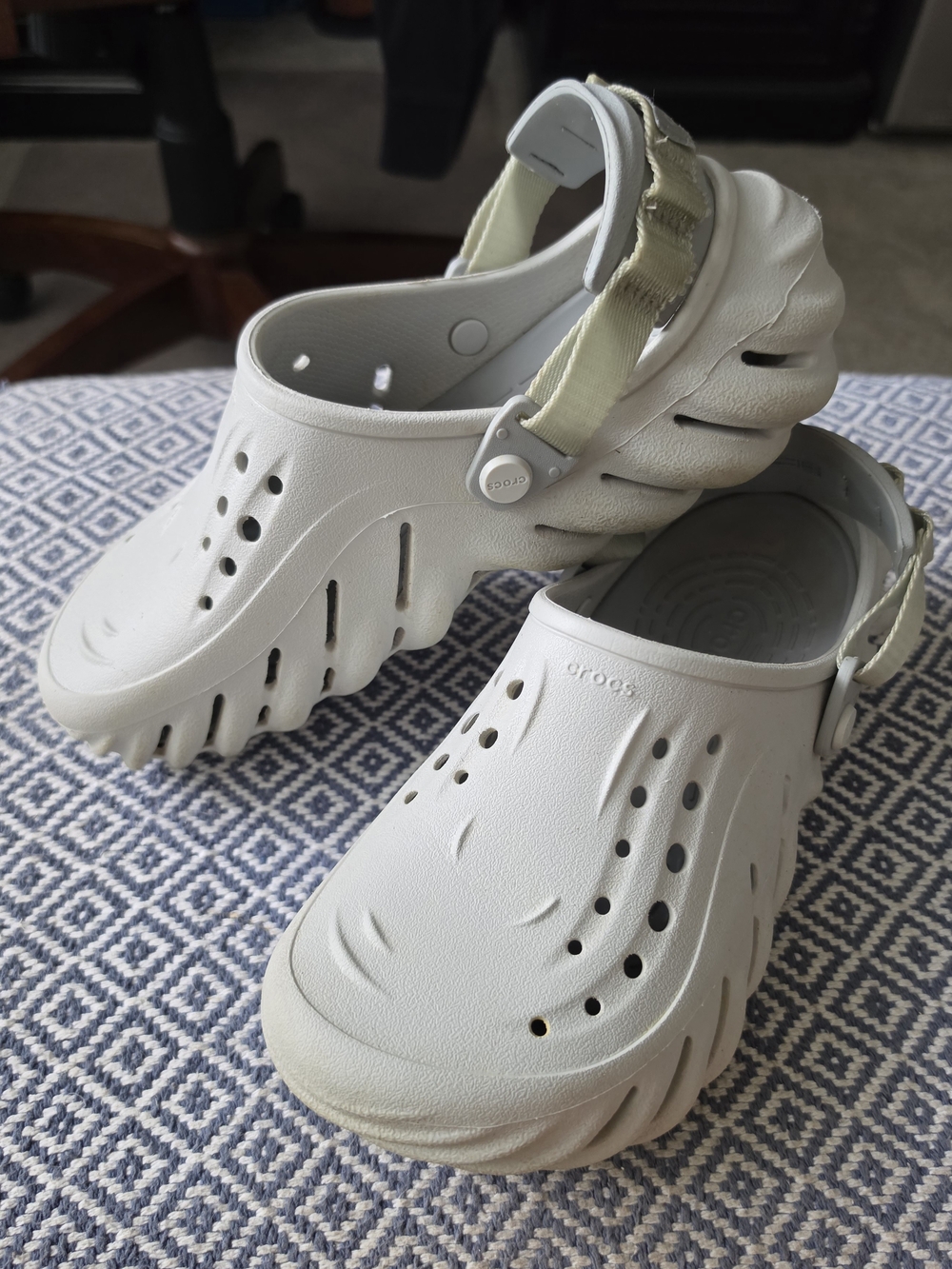 Crocs Echo Clog Sandals Atmosphere Grey Bone Unisex Gorpcore Athleisure M6 W8